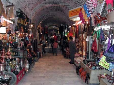 Kizlaragasi Hani-izmir.jpg
