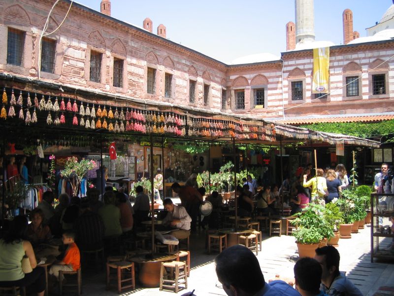 Kizlaragasi Hani1-izmir.jpg