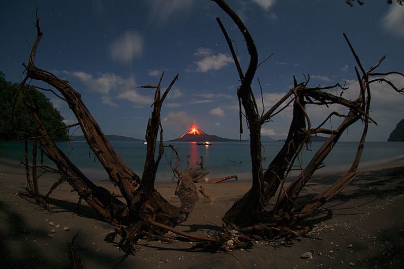 Krakatau  13 07 09