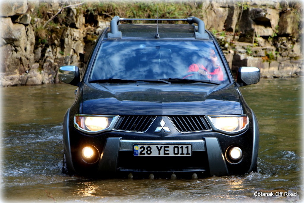 L200 dere.JPG