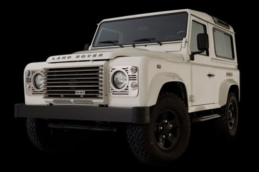 land-rover_defender_pb_fs1[1].jpg