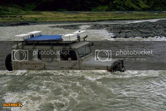LandCruiserInThorsmoerk.jpg