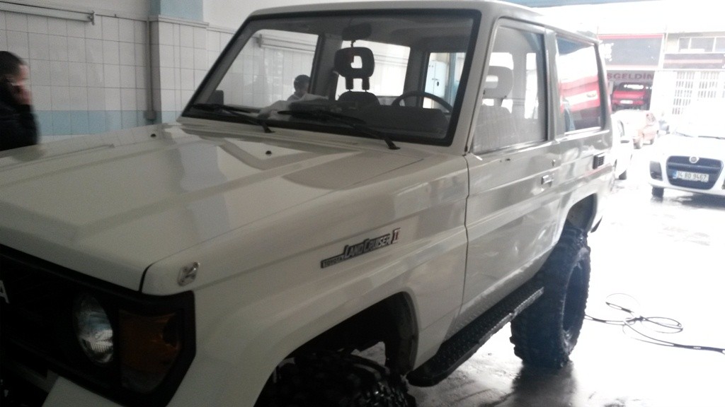 lc70-15.jpg