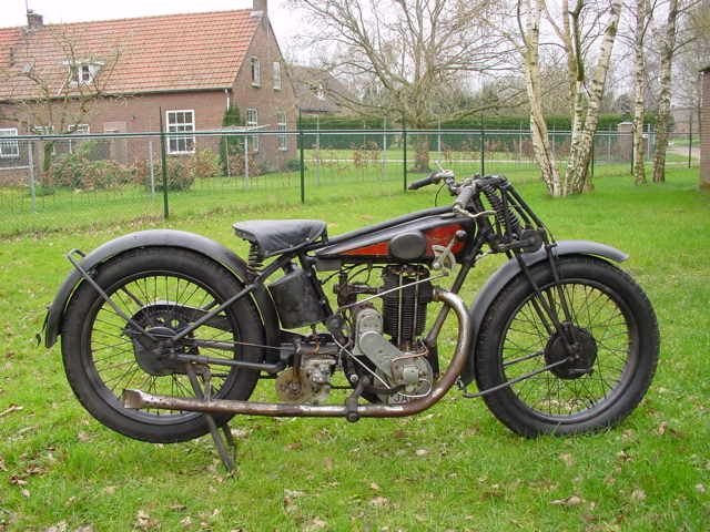 M 0022 A&C - 1926 - Grinlay Peerless 1926 sports 1CYL. 350CC.jpg