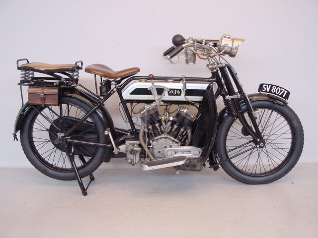 M A&C - 0008 -1913 - AJS D6HP 2CYL.800CC.jpg