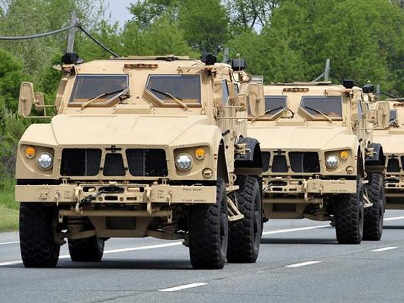 m-atv_oshksoh_mrap_all_terrain_whee.jpg