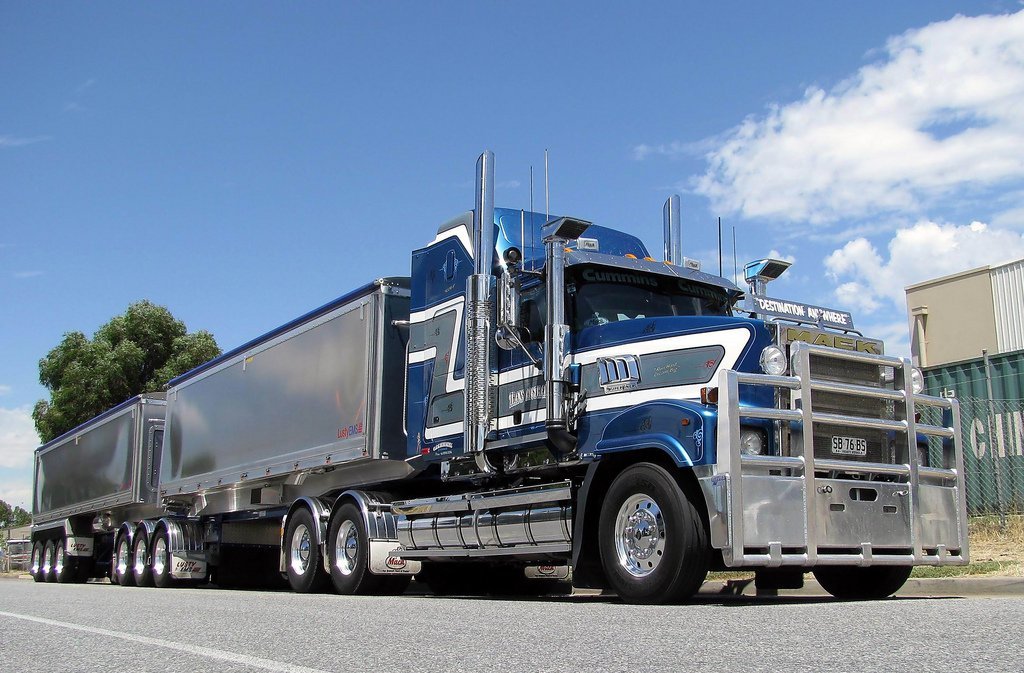 mack 31.jpg