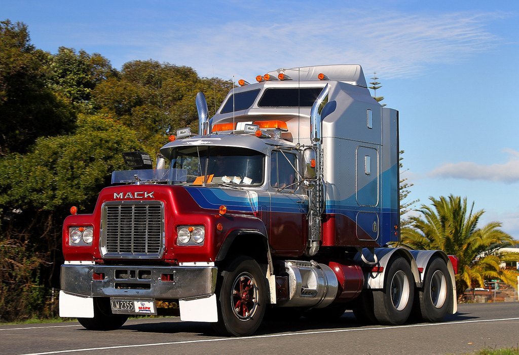 mack 36.jpg