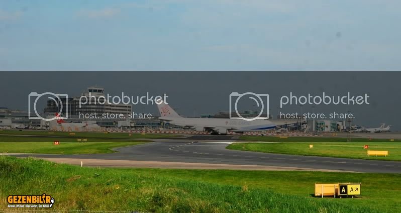 ManchesterAirport039jpg1-1.jpg