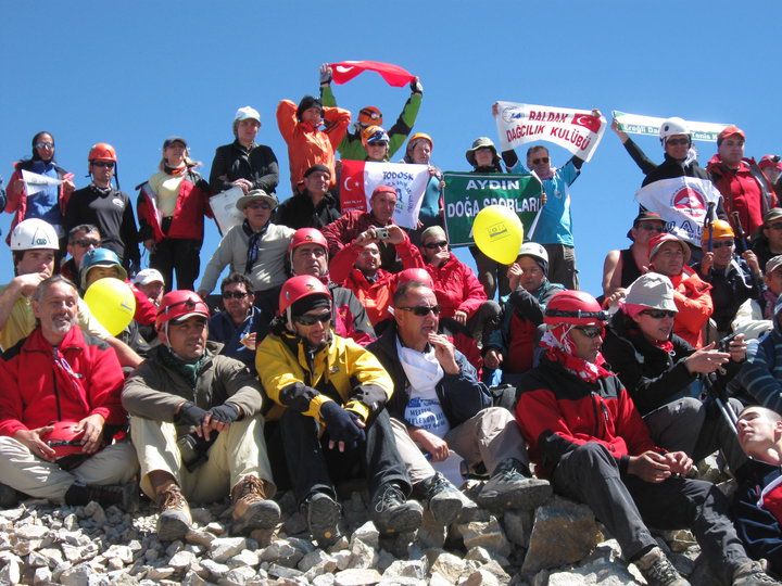 Medetsiz 2010 - 049 .jpg
