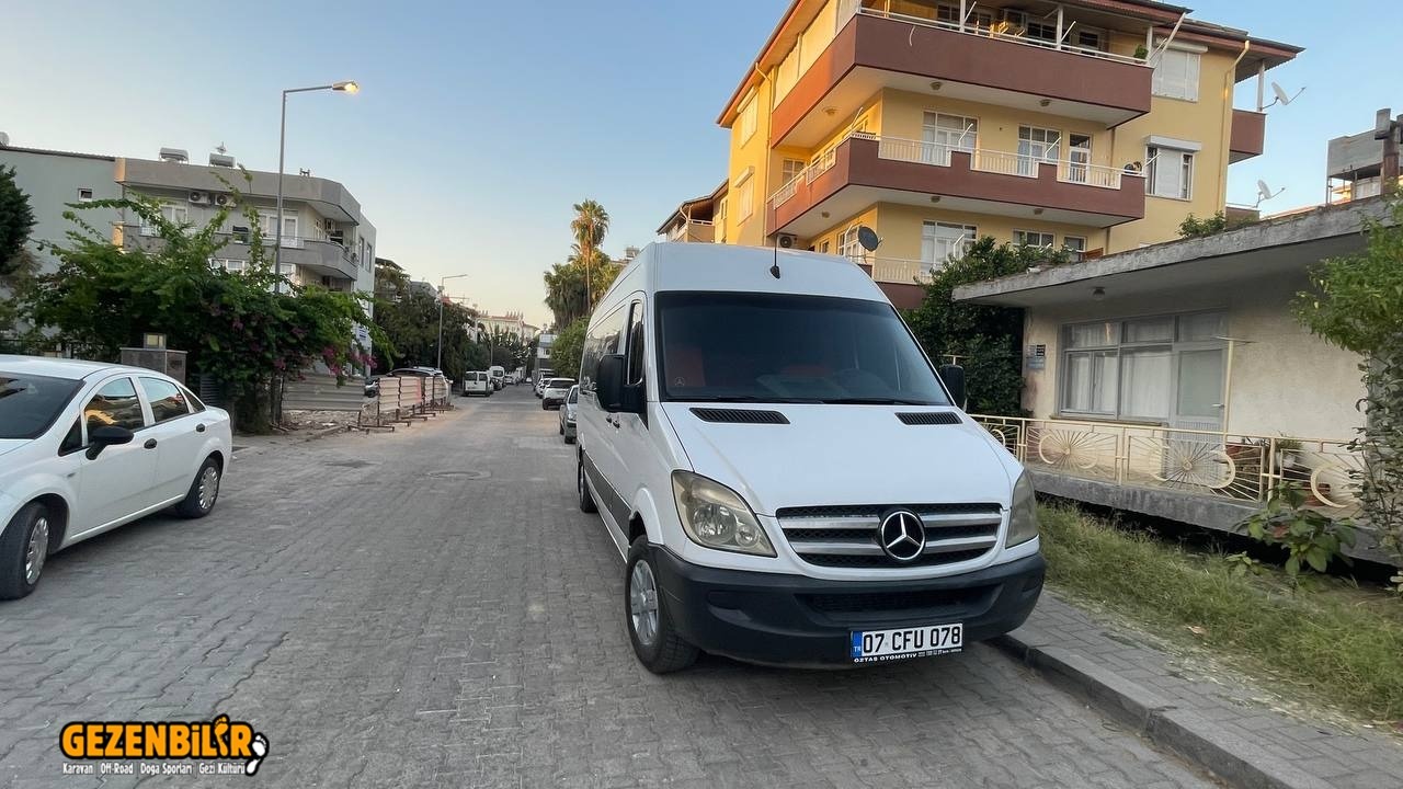 mercedes-sprinter.jpg
