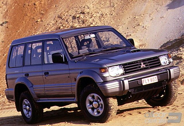 mitsubishi_pajero_long_body_242.jpg