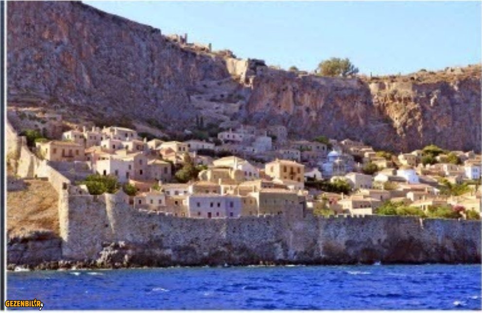 Monemvassia city.jpg