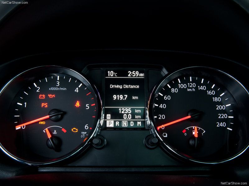 Nissan-Qashqai+2_2010_800x600_wallpaper_0e.jpg