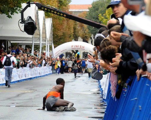 ?NSANO?LUNUN  EN AC?Z KALDI?I AN.jpg