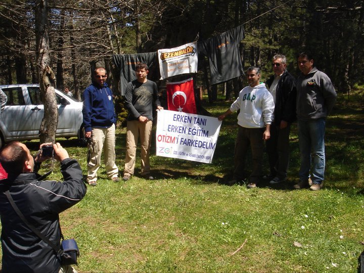 Otizm EtkinliÃƒÂƒÃ‚Â„ÃƒÂ‚Ã‚ÂŸi ÃƒÂƒÃ‚Â„ÃƒÂ‚Ã‚Â°zmir 006.jpg