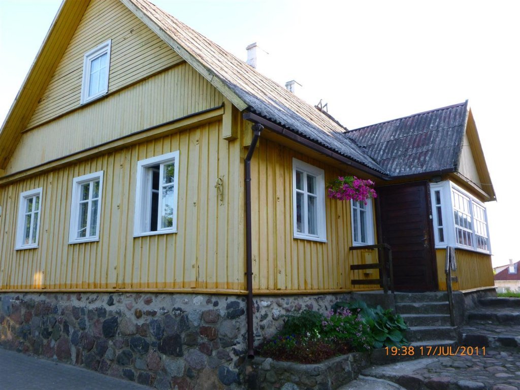 P1000527 (Large).jpg