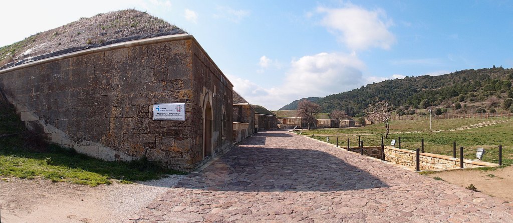 P2167834_stitch.jpg