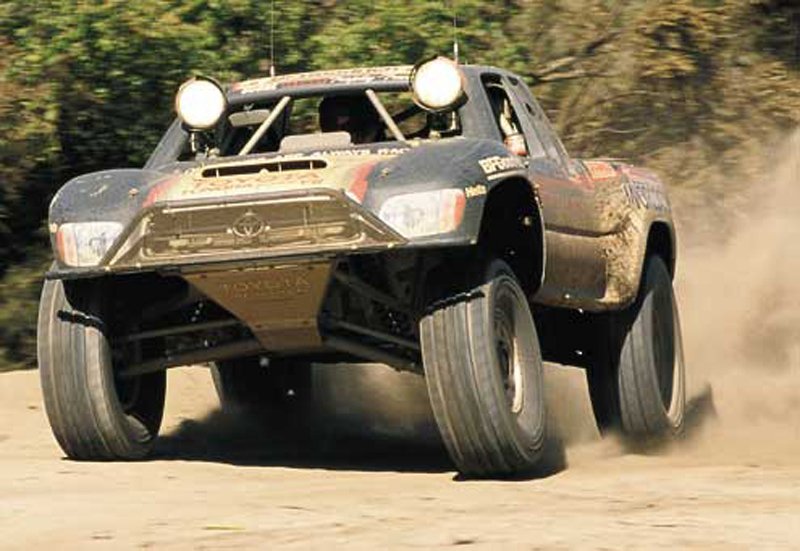 p64752_large+toyota_trophy_truck+front_view.jpg