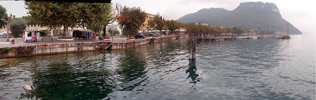 PA210310_stitch.jpg