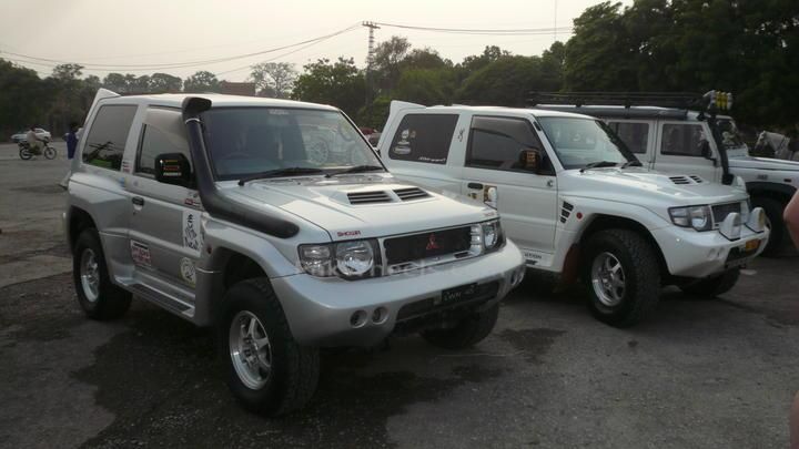 Pajero%20Evo%20-%20LHR.jpg