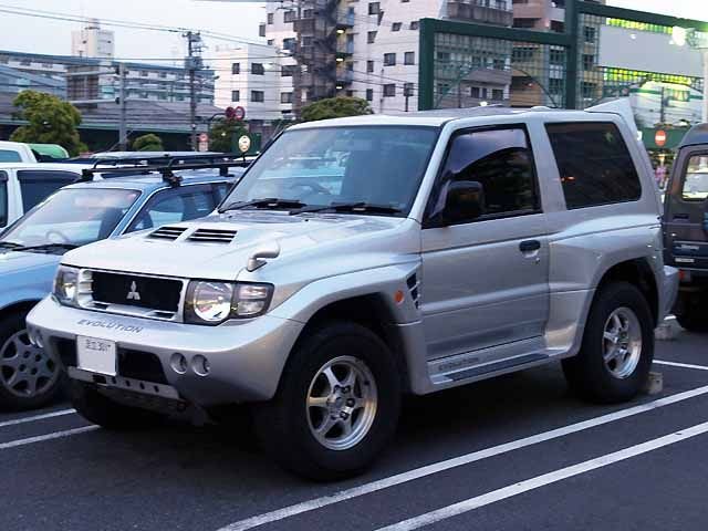 Pajero-evolution1.jpg