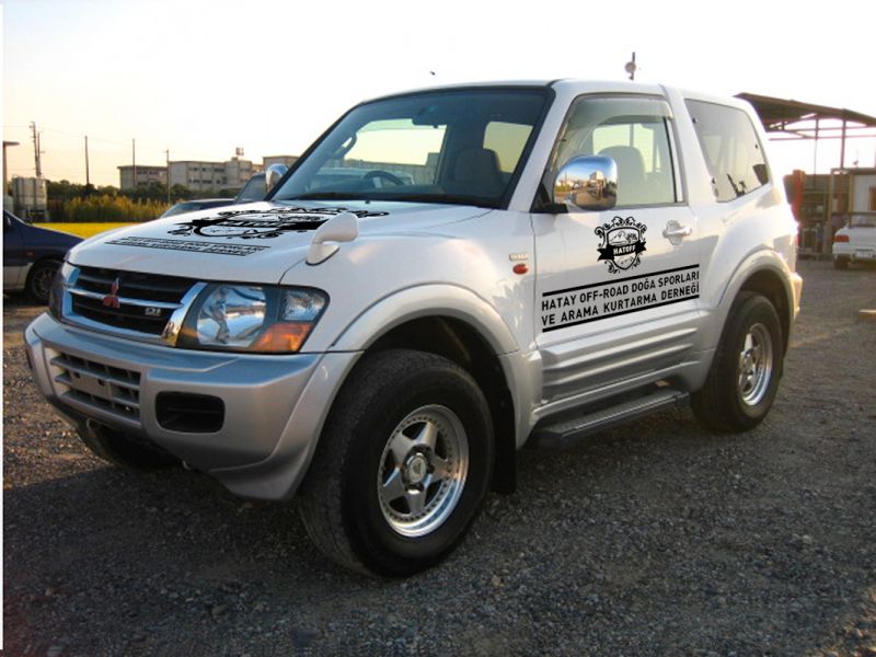 pajero02.jpg
