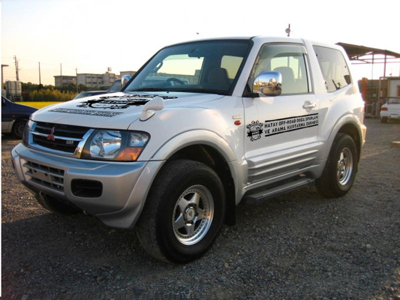 pajero03.jpg