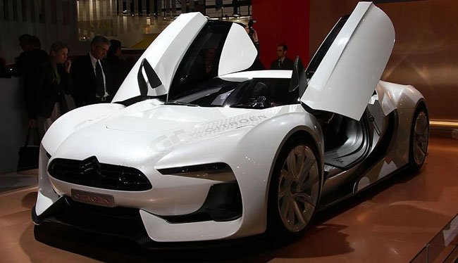ParisAutoEx08.jpg