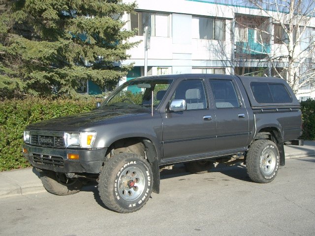 ReneChapmanHilux.jpg