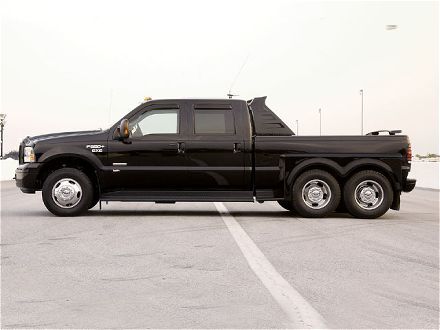 RV 00017 Ford_f350_powerstroke_diesel_6x6+parked.jpg
