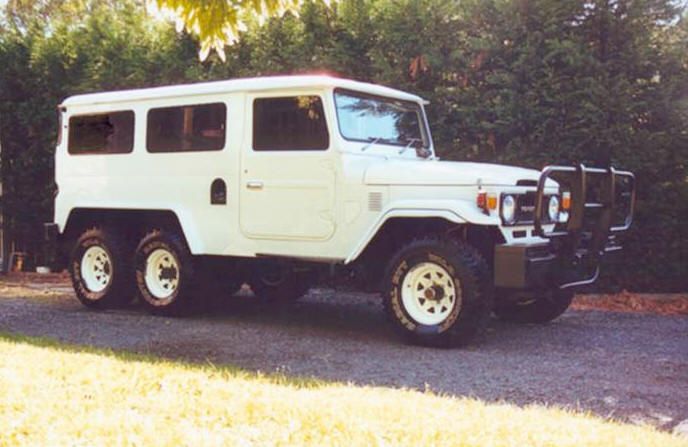RV 00080 Toyota 6x6x landcruiser.jpg
