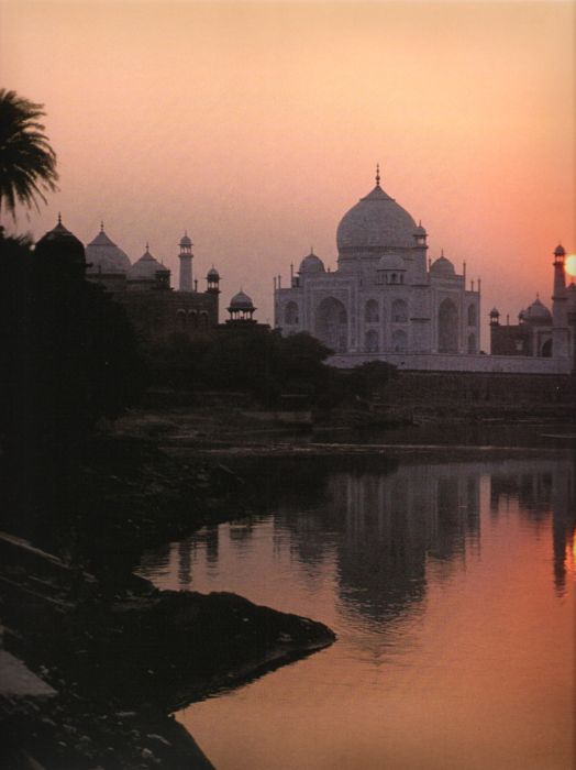 S 00011 Y Taj_mahal.jpg