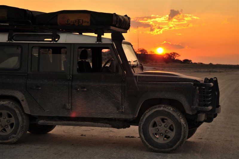S 00012 Sunset Kubu Island Botswana.jpg