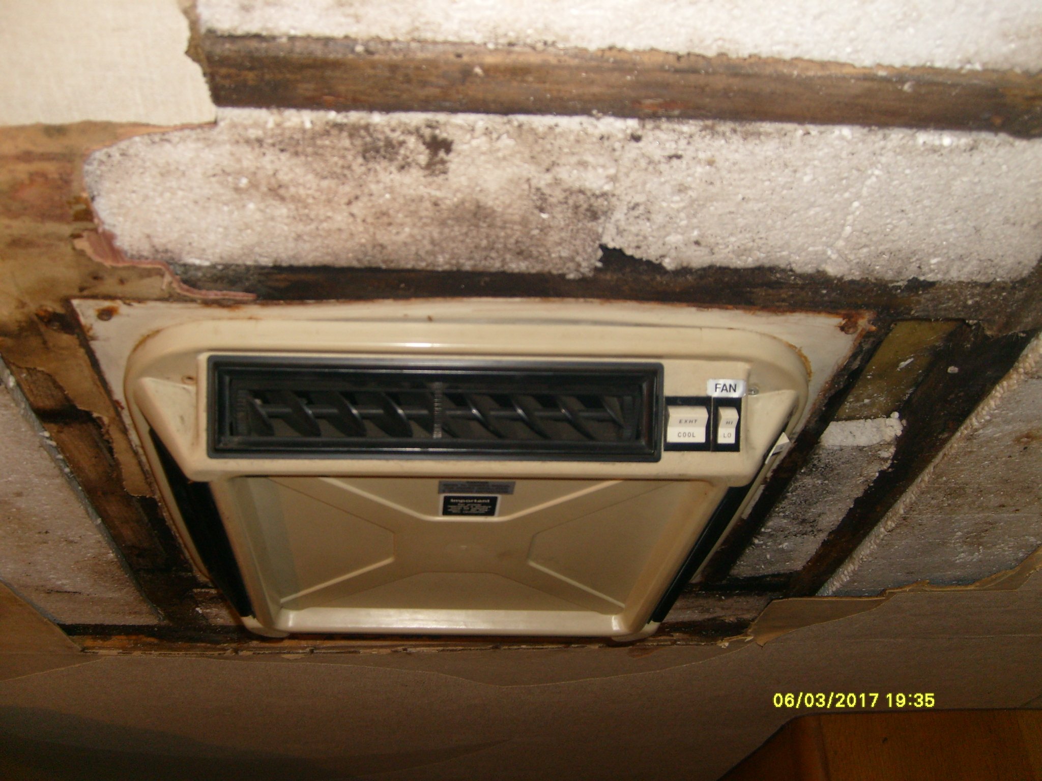 S6304606.jpg