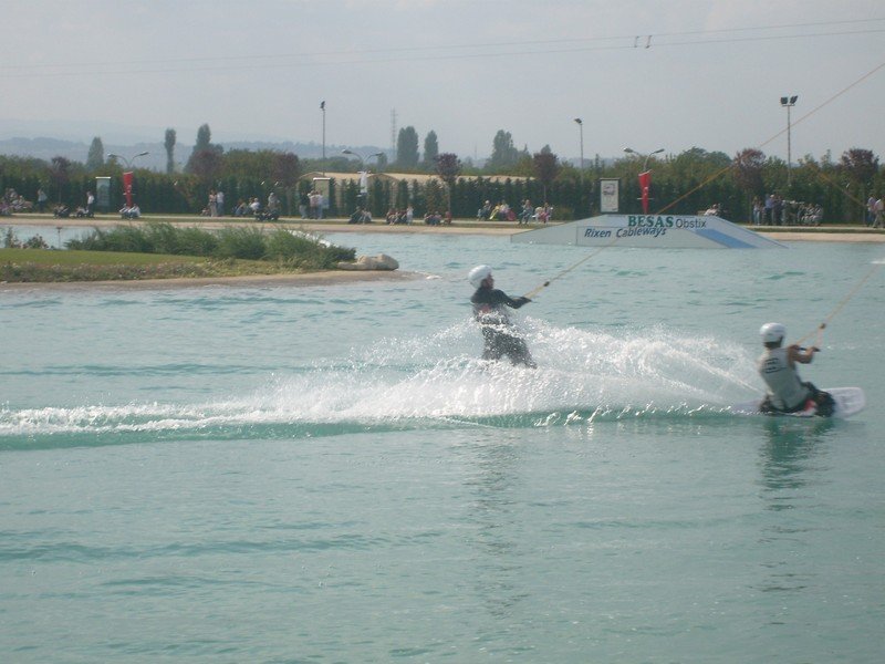 S7300052.jpg