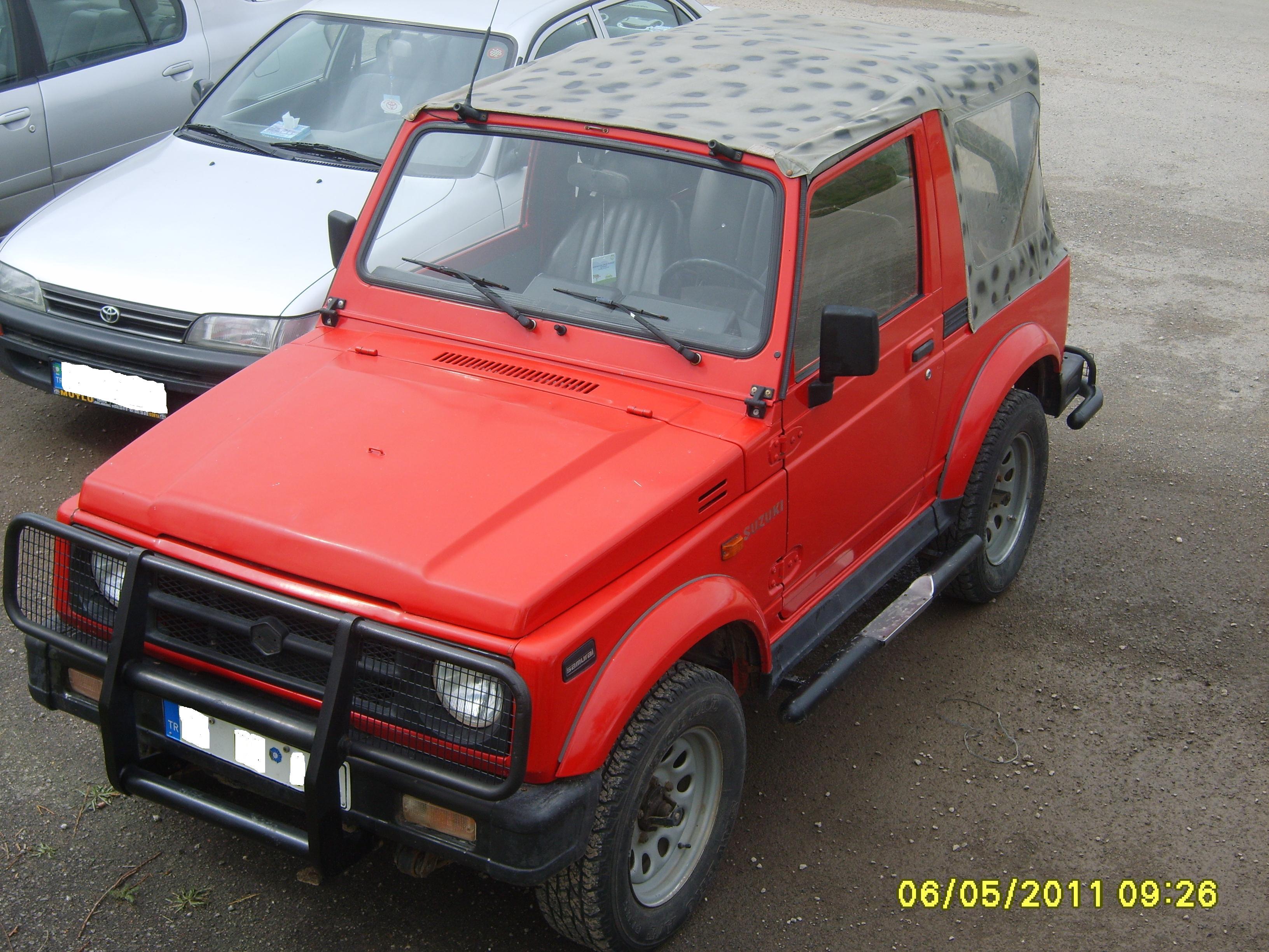 S8000012.jpg