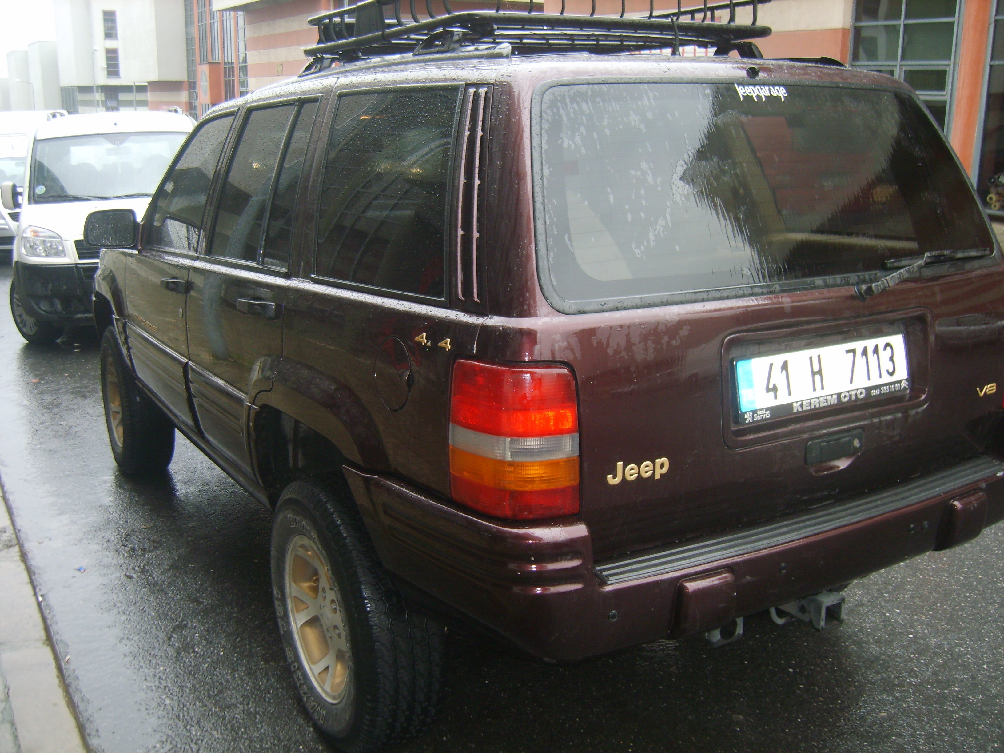 S8305313.jpg