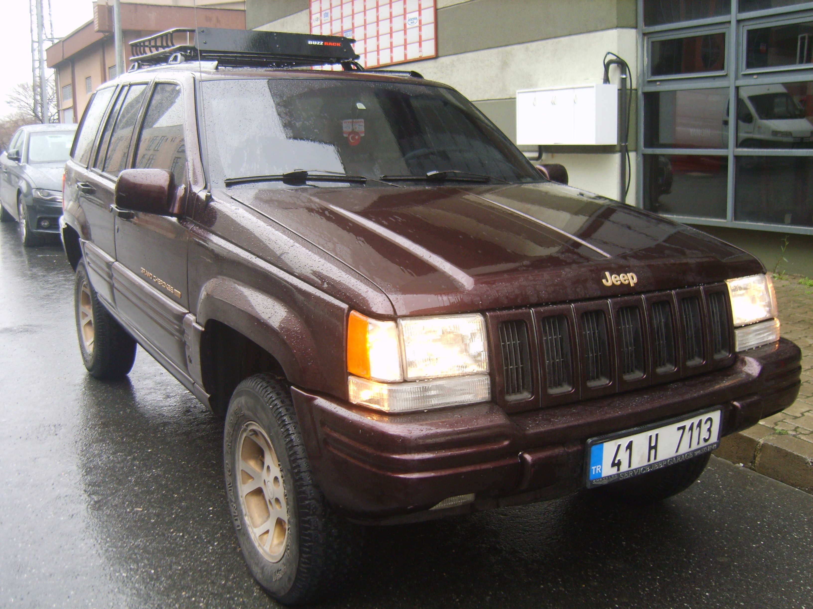 S8305316.jpg