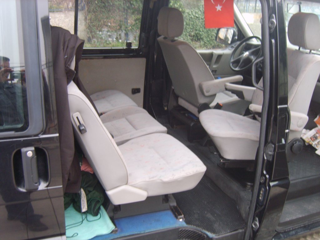 S8305437.JPG