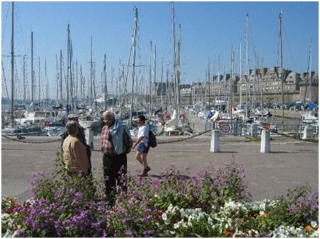 Saint Malo Yat Limani.jpg