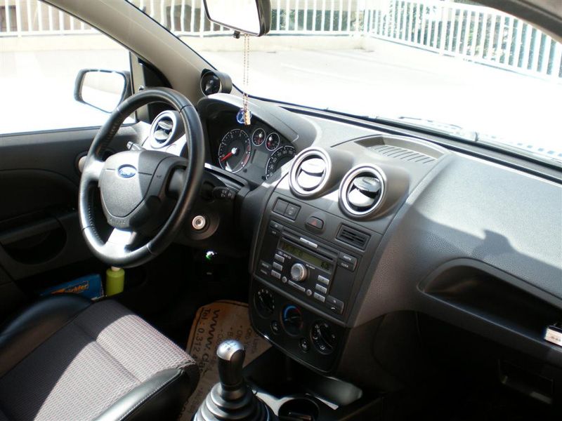 SANY0963 (Large).jpg