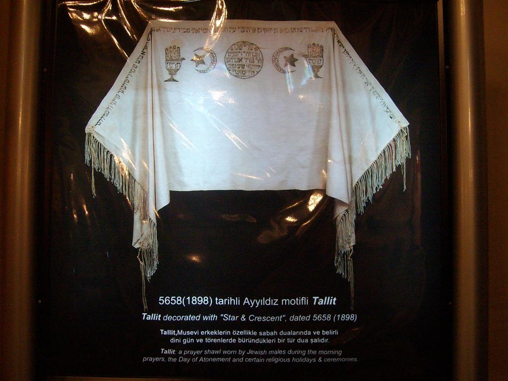 SANY1999 (Large).jpg