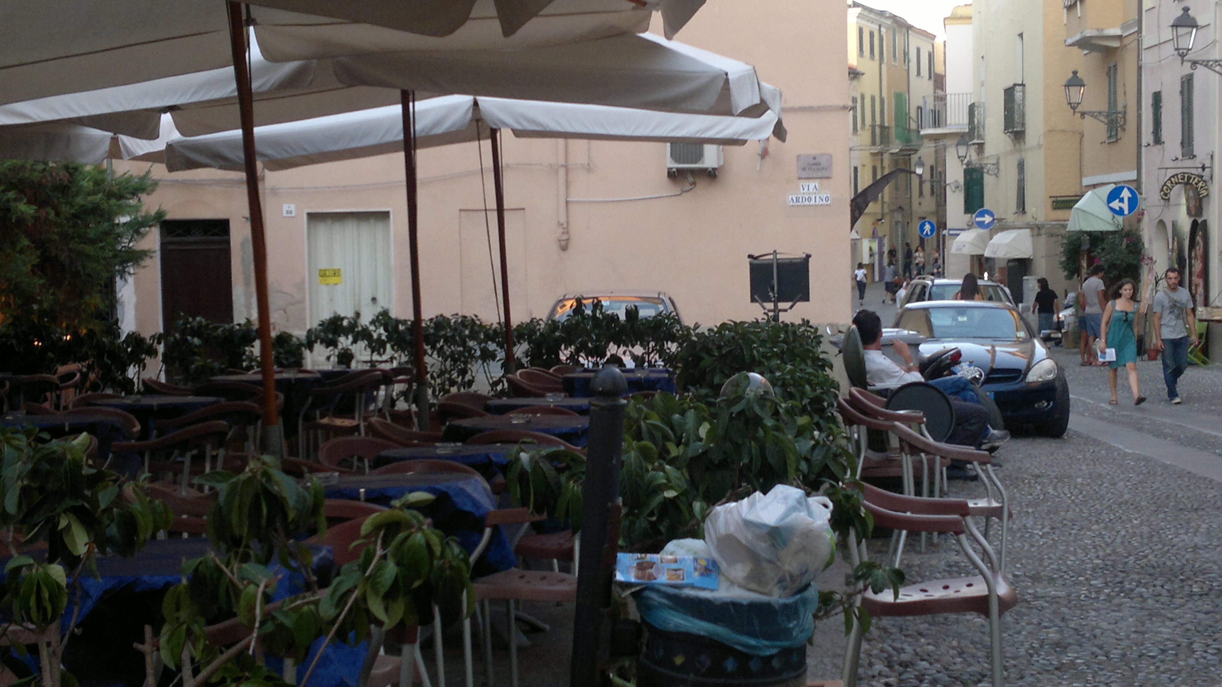 Sardinya-Florenz-Belinzona (281).jpg