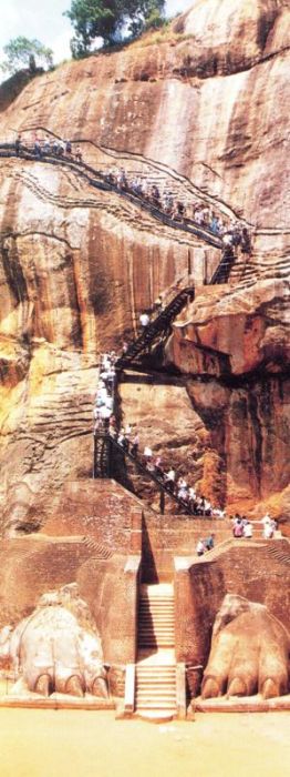 SIGIRIYA 005.jpg