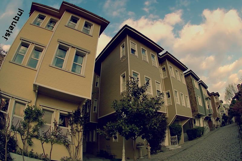 soguk_cesme__sokak_by_mguray.jpg
