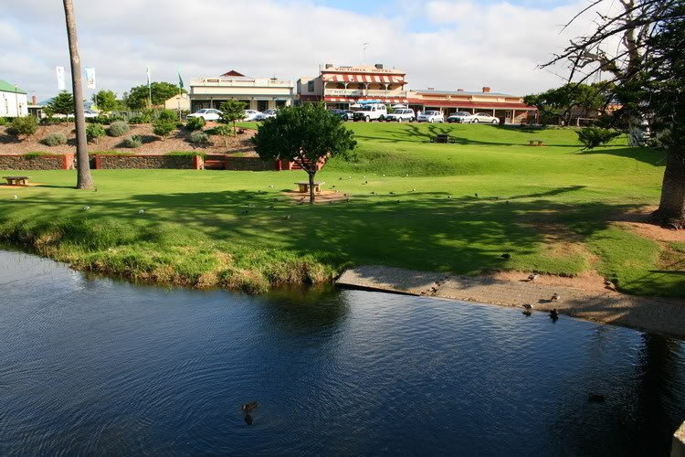 Strathalbyn1.jpg