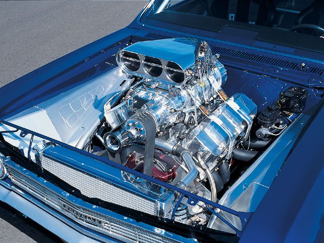 sucp_0606_03_z+1966_chevy_chevelle+blown_572_engine.jpg