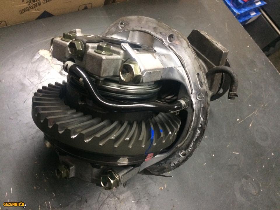 Suzuki Grand Vitara 98-04 Ön Arazi Diferansiyel 1.jpg