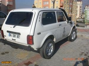 th_147934650_NiVa7_122_358lo.jpg